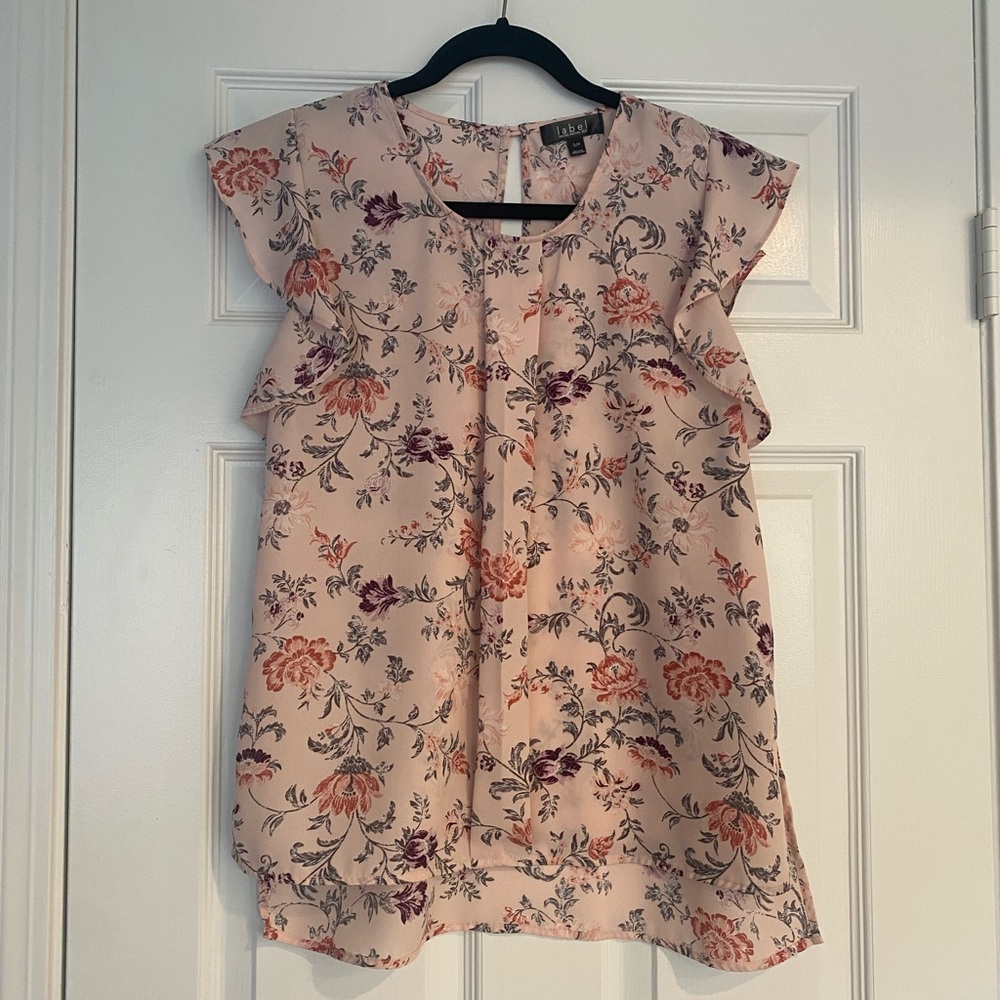 ⭐️PRICE DROP⭐️ Floral flowy flutter sleeve top